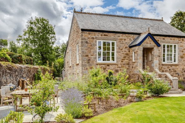 A Practical Guide to Managing Extensions and Major Renovations